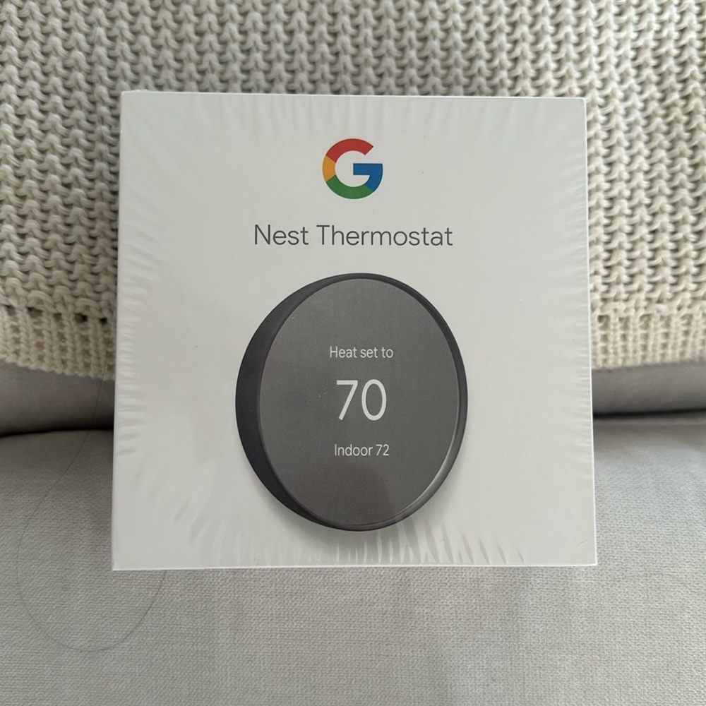 Neat thermostat brand new